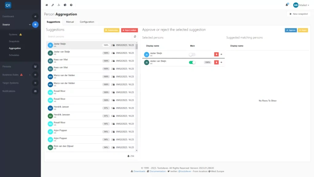 HelloID Screenshot: Suggestions for aggregating identities